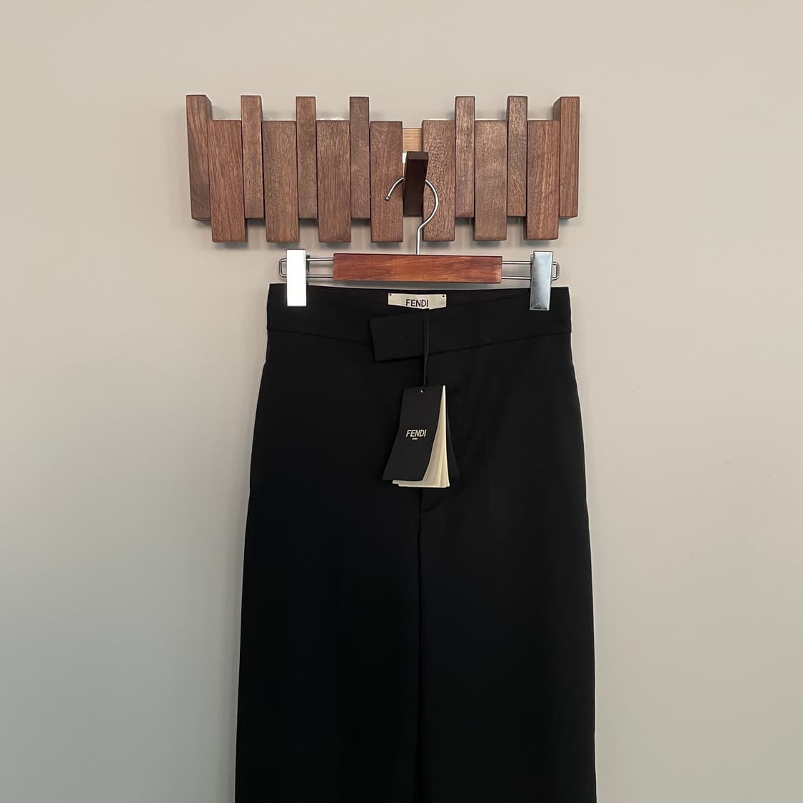 새상품 펜디 부츠컷 슬랙스 상품이미지1