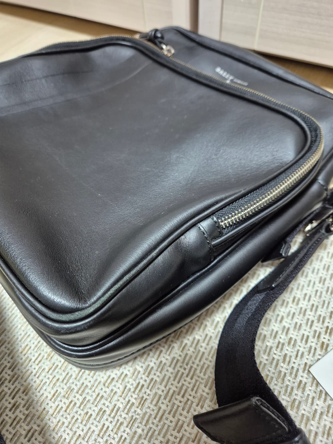 (정품) Bally 발리 블랙 가죽 크로스백 메신져백 상품이미지6