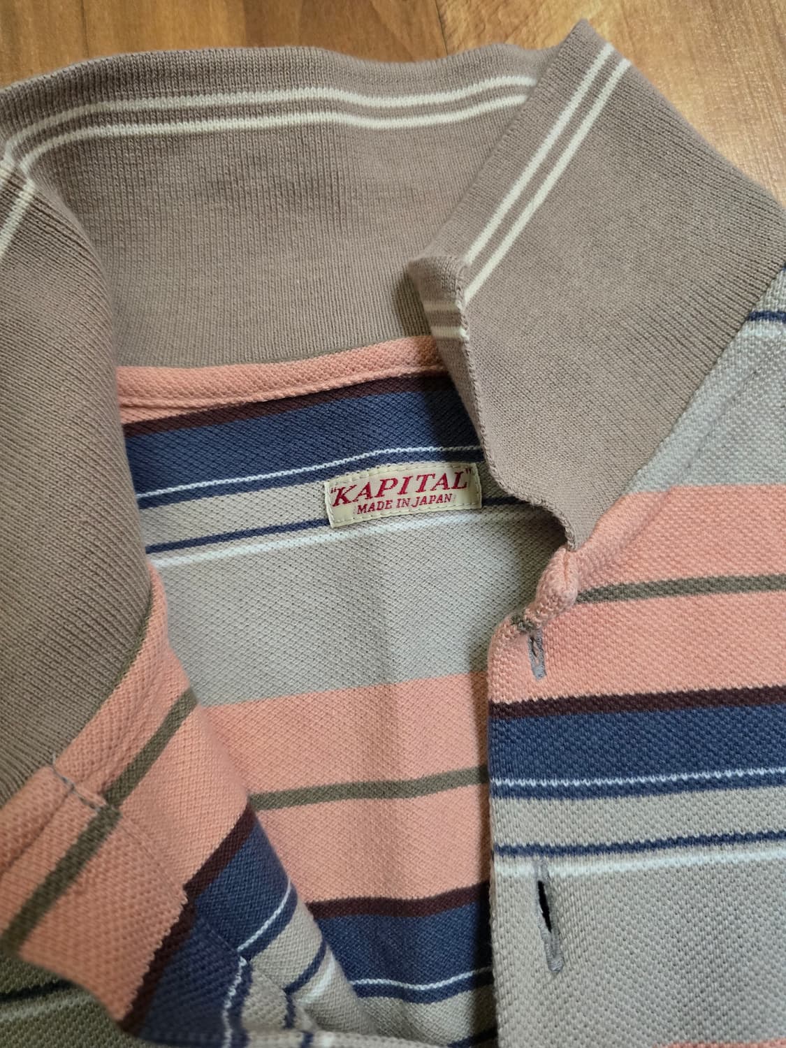 캐피탈 반팔 티셔츠 판매합니다 상품이미지3