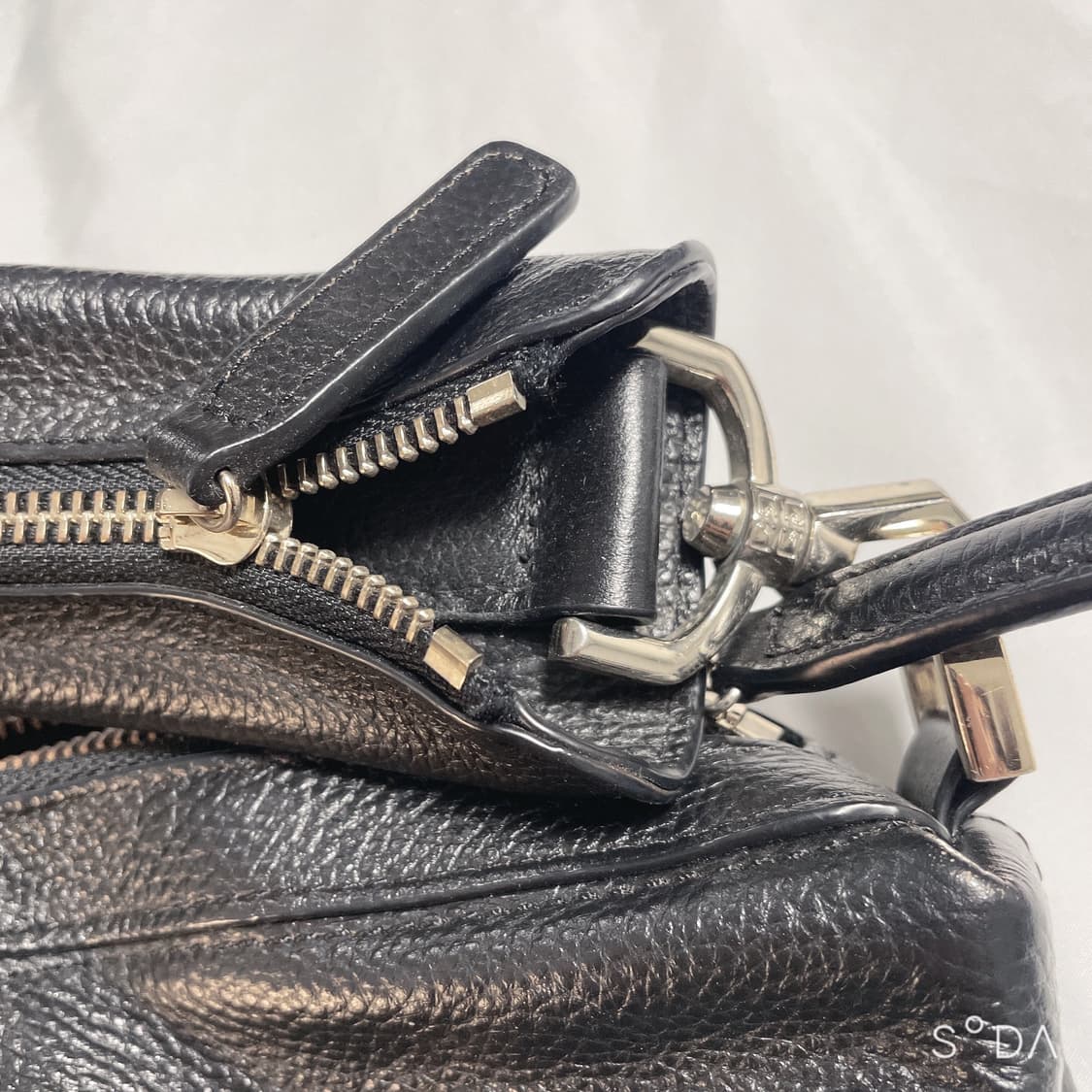 지방시 나이팅게일 숄더백 상품이미지8