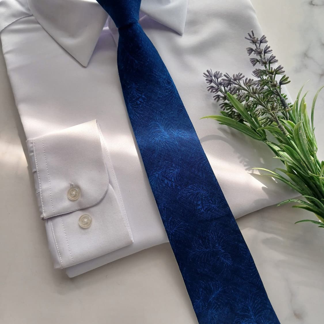 듀퐁 린넨 블루 패턴 슬림 넥타이 7.7cm A+등급 A18662
 상품이미지6