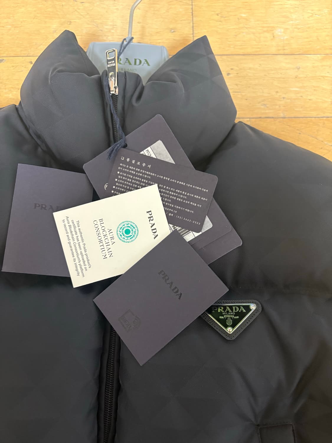 프라다 리나일론 패딩 상품이미지2