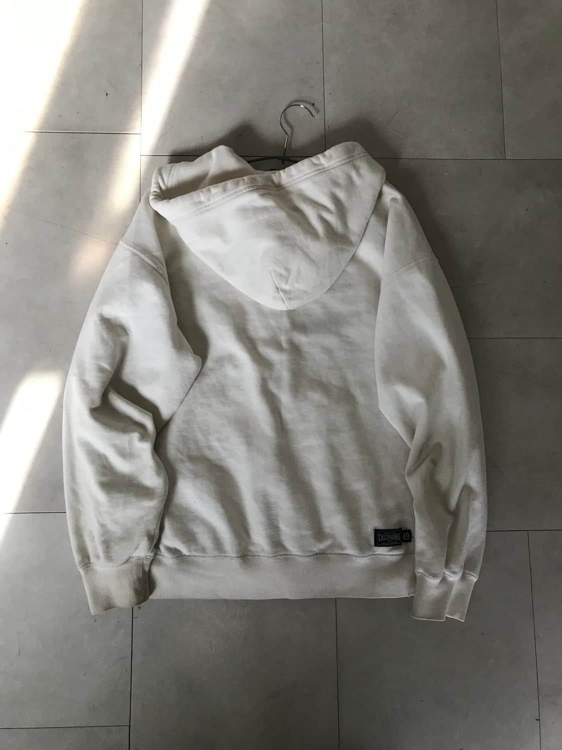 후아유 화이트 오버핏 후드집업 상품이미지10