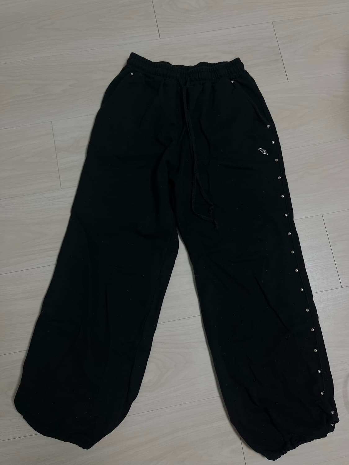 체리퀴리 스터드 트윙클 조거 팬츠 상품이미지2