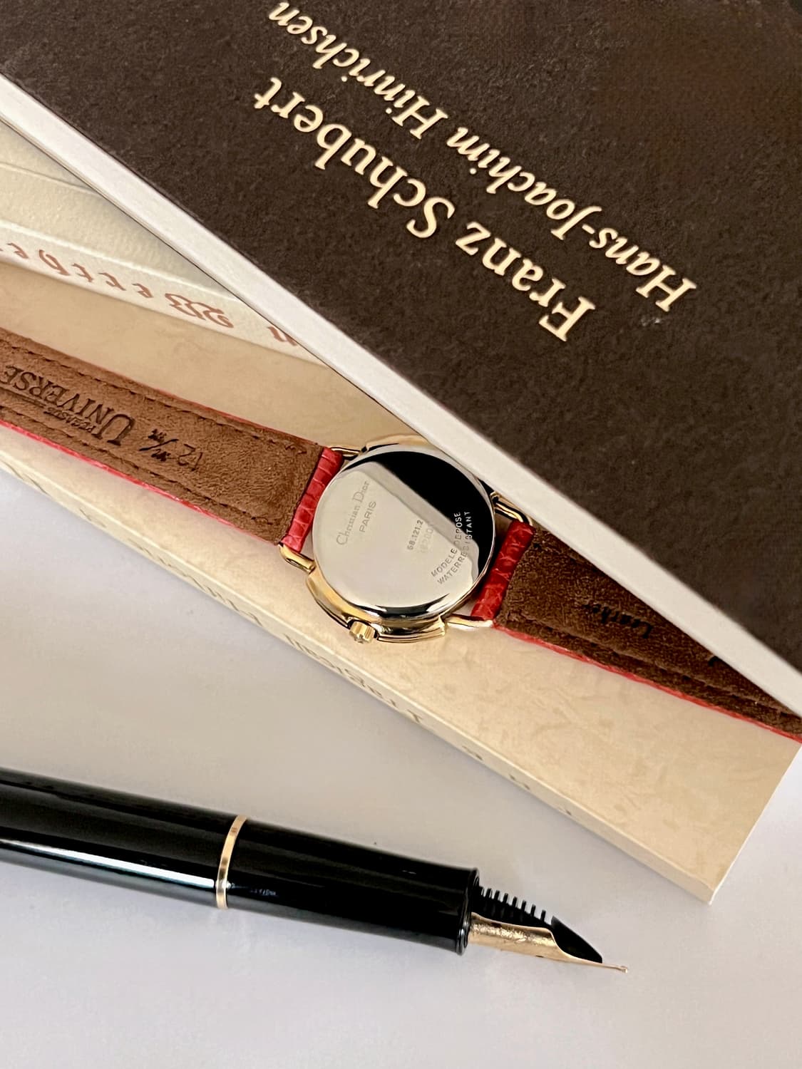 DIOR 골드 라운드 CD 버클  디올 시계 상품이미지8