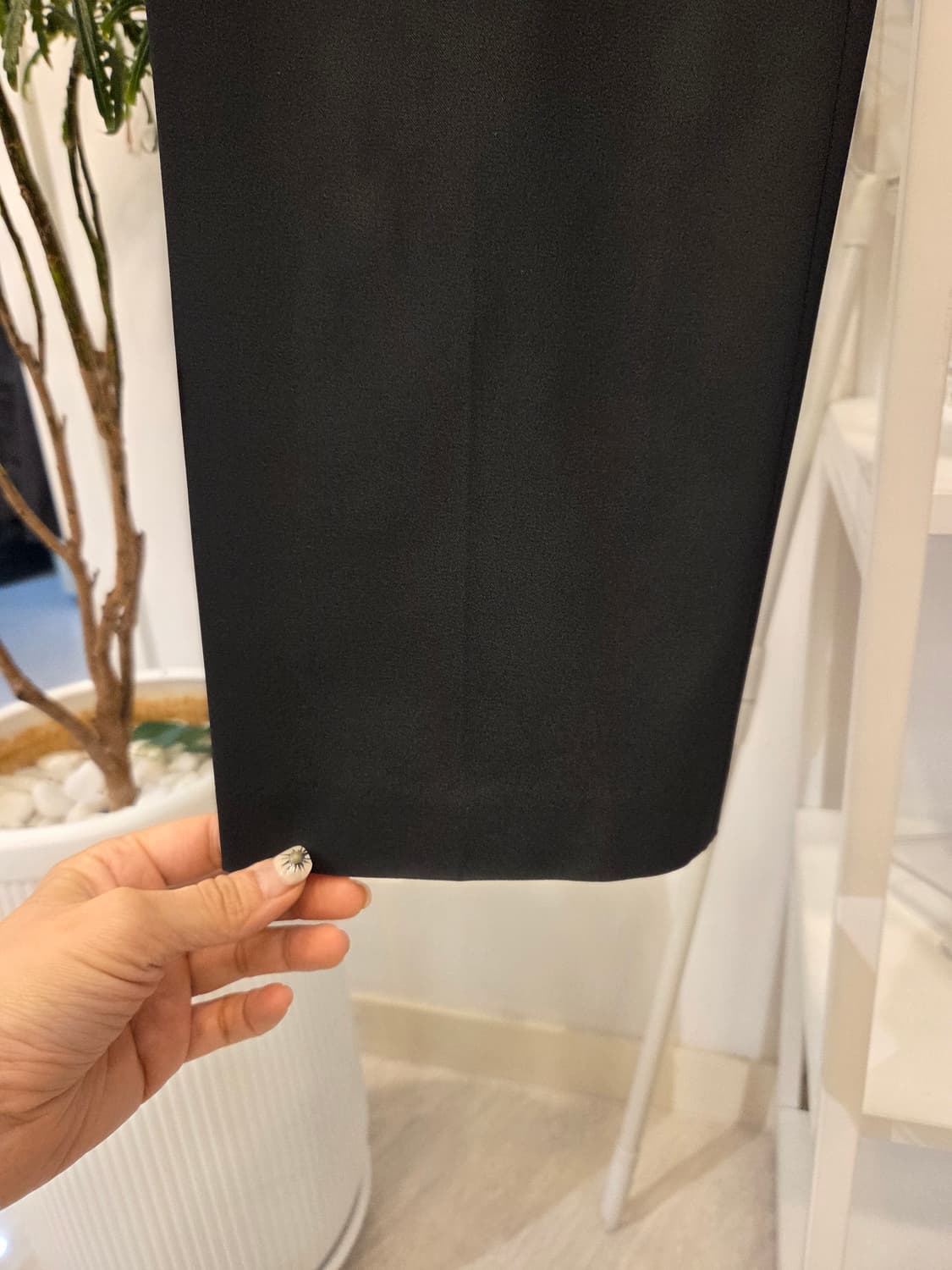 버버리 블랙 로우 웨스트 스트레치 팬츠 상품이미지3