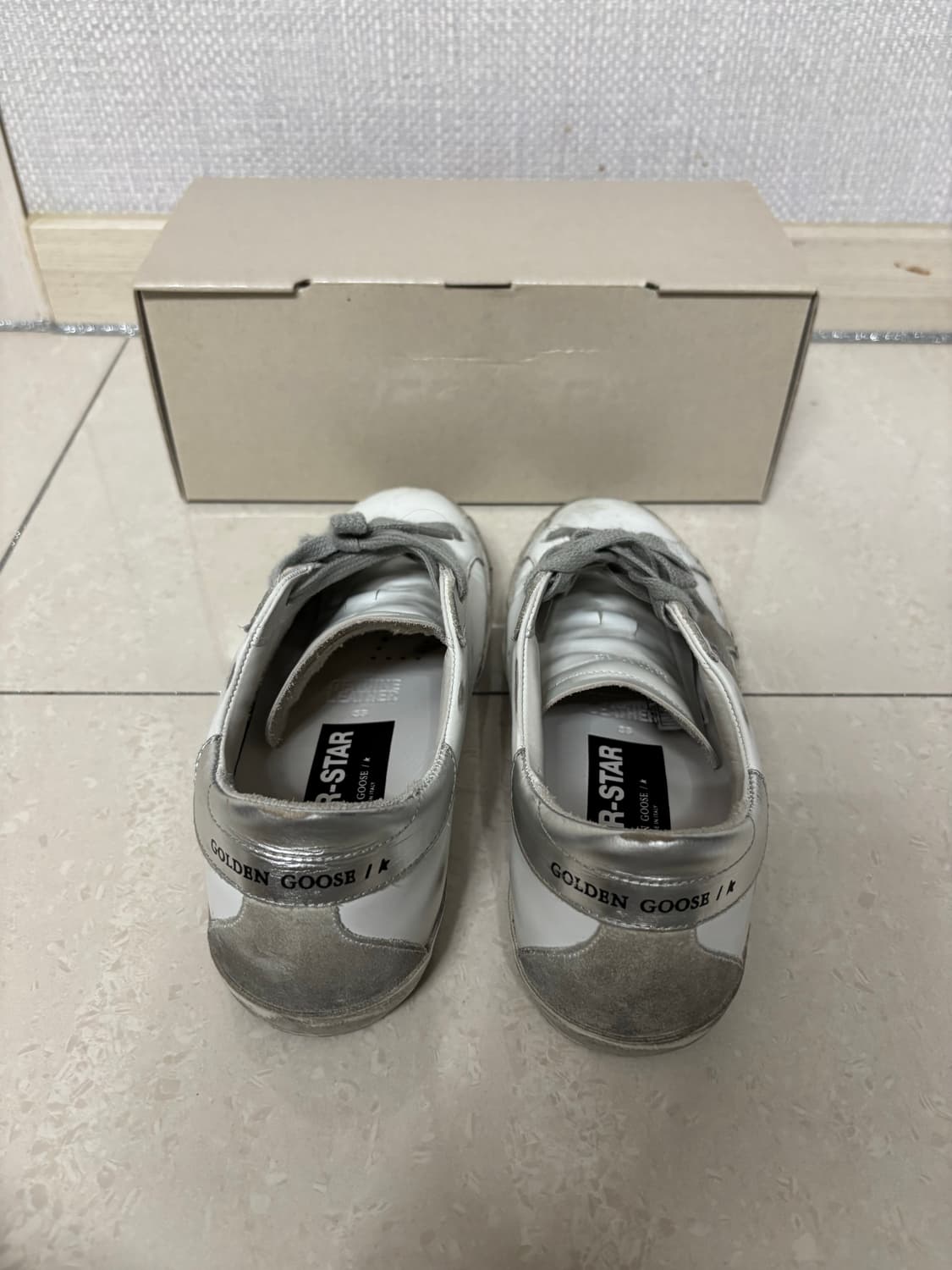 골든구스 슈퍼스타 화이트 실버탭 상품이미지4