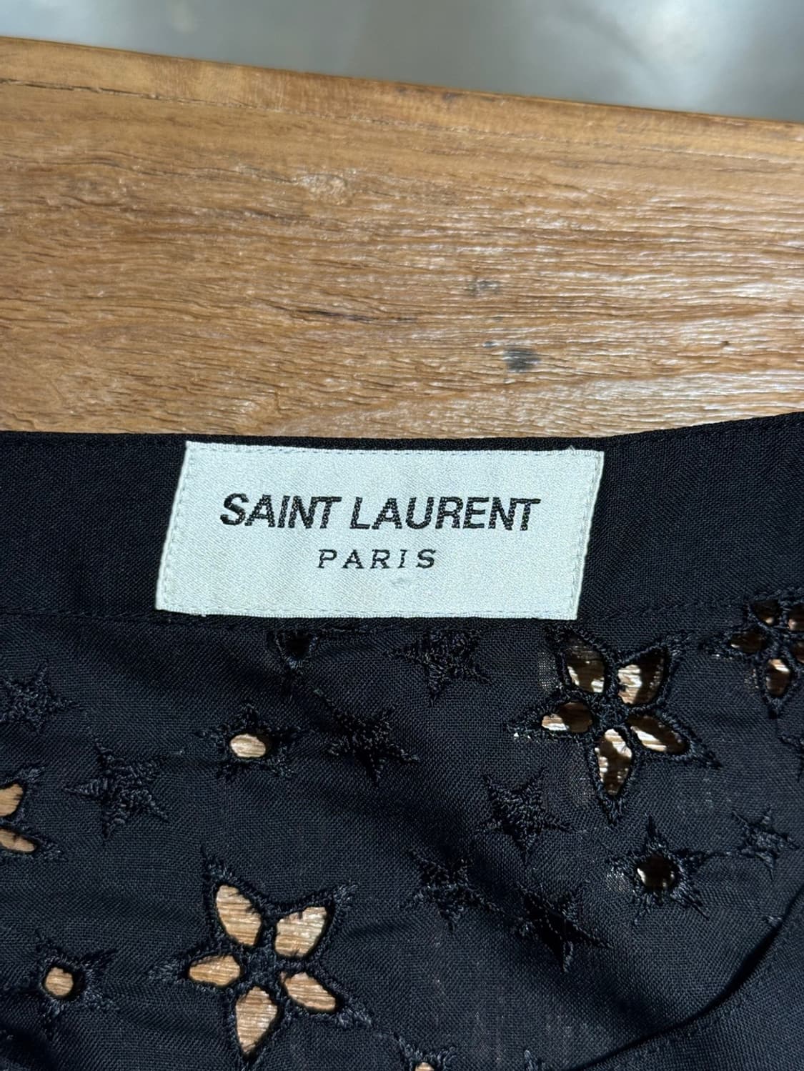 생로랑 블랙 스타 자수 아일렛 셔츠 상품이미지7