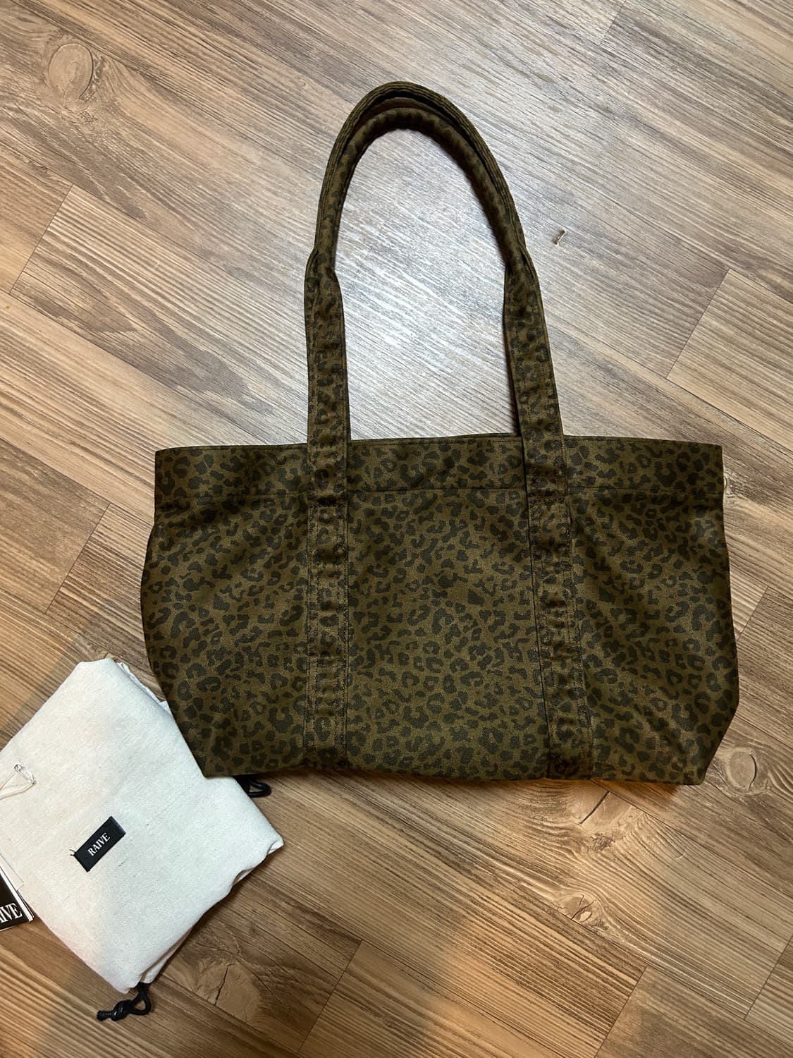 레이브 레오 숄더백 상품이미지3