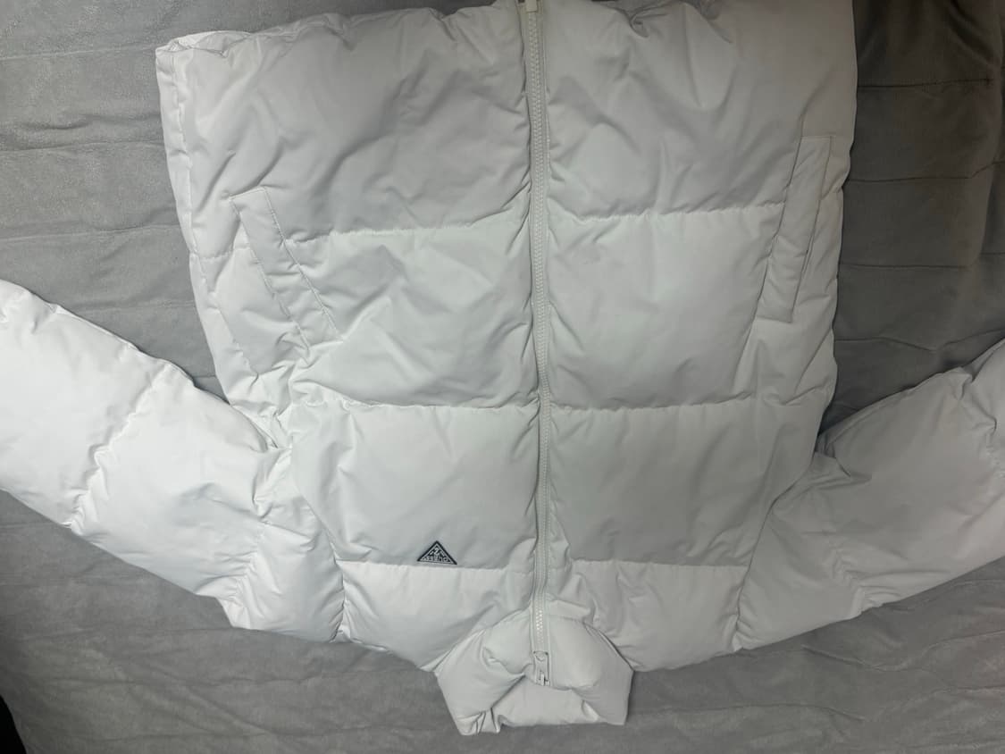 게스 패딩 s 상품이미지2