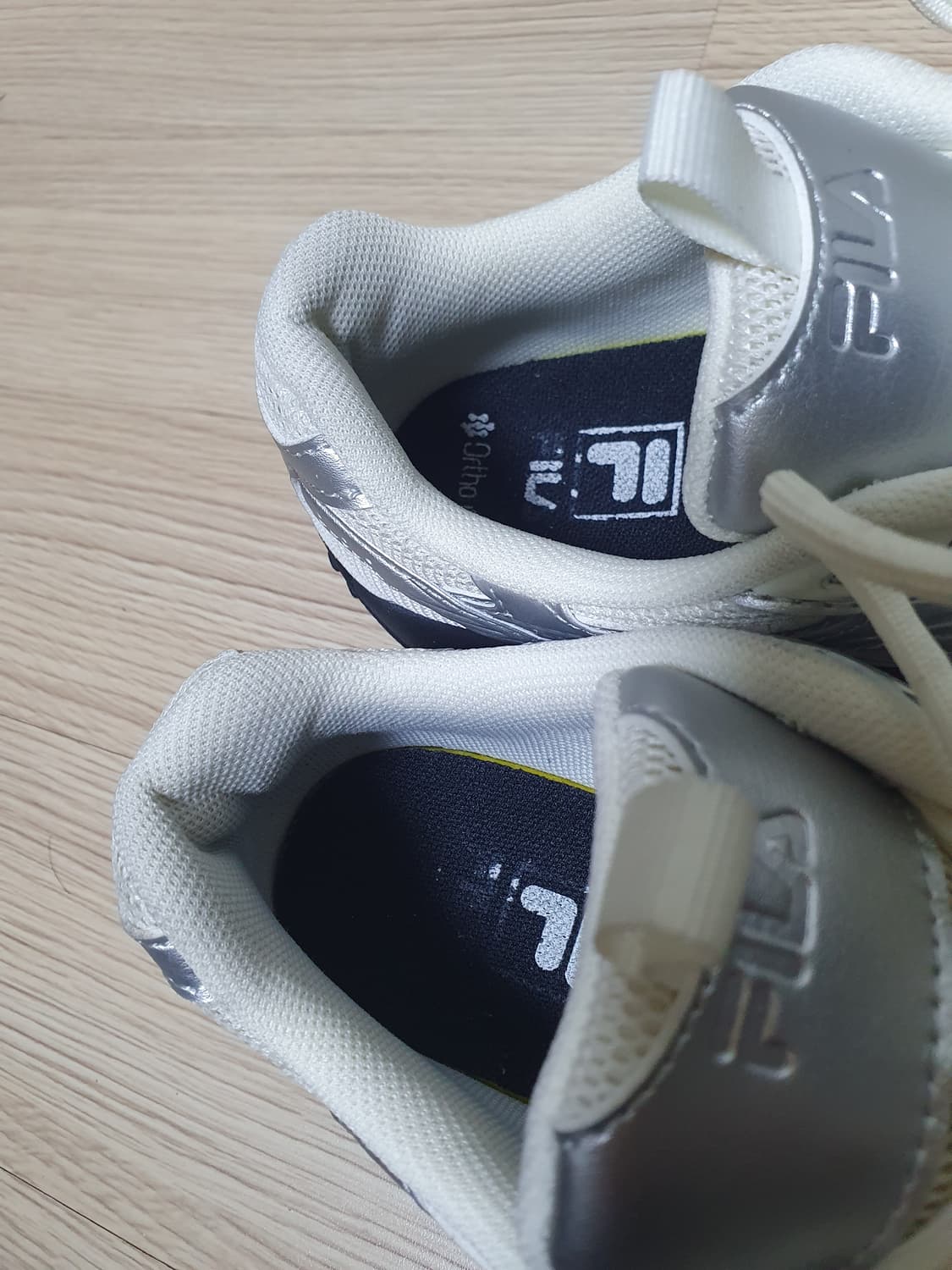 휠라 에샤페 실버 운동화 230 상품이미지7