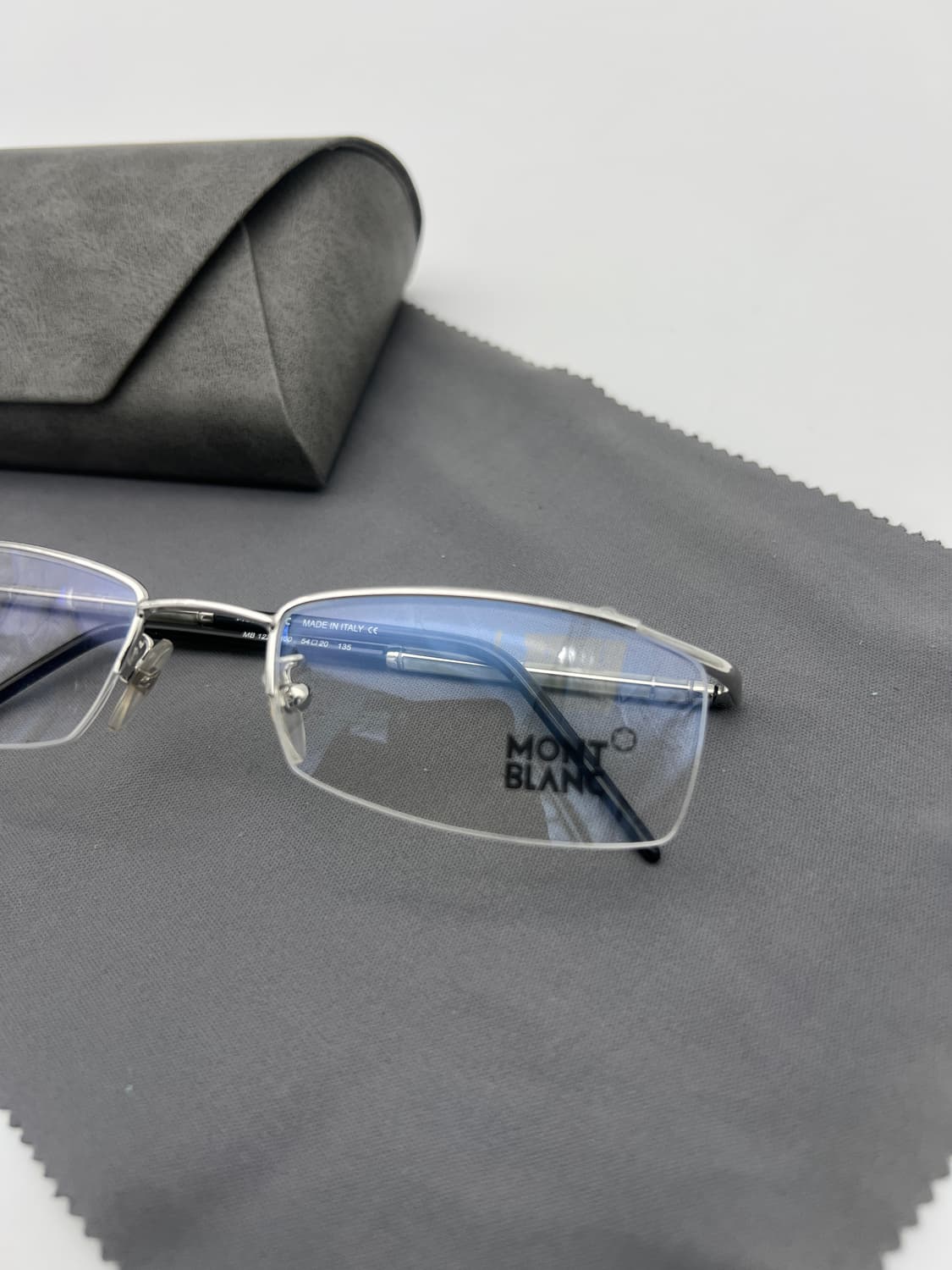 몽블랑 MONTBLANC 직사각 반무테 안경 MB122 H60 상품이미지2