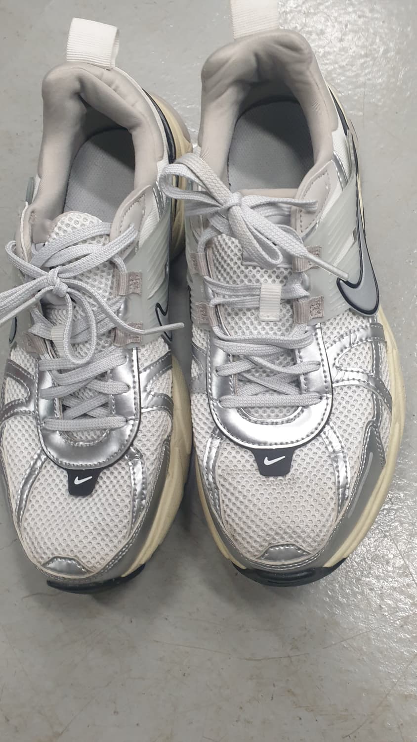 나이키 V2K 런 운동화 265mm 상품이미지1