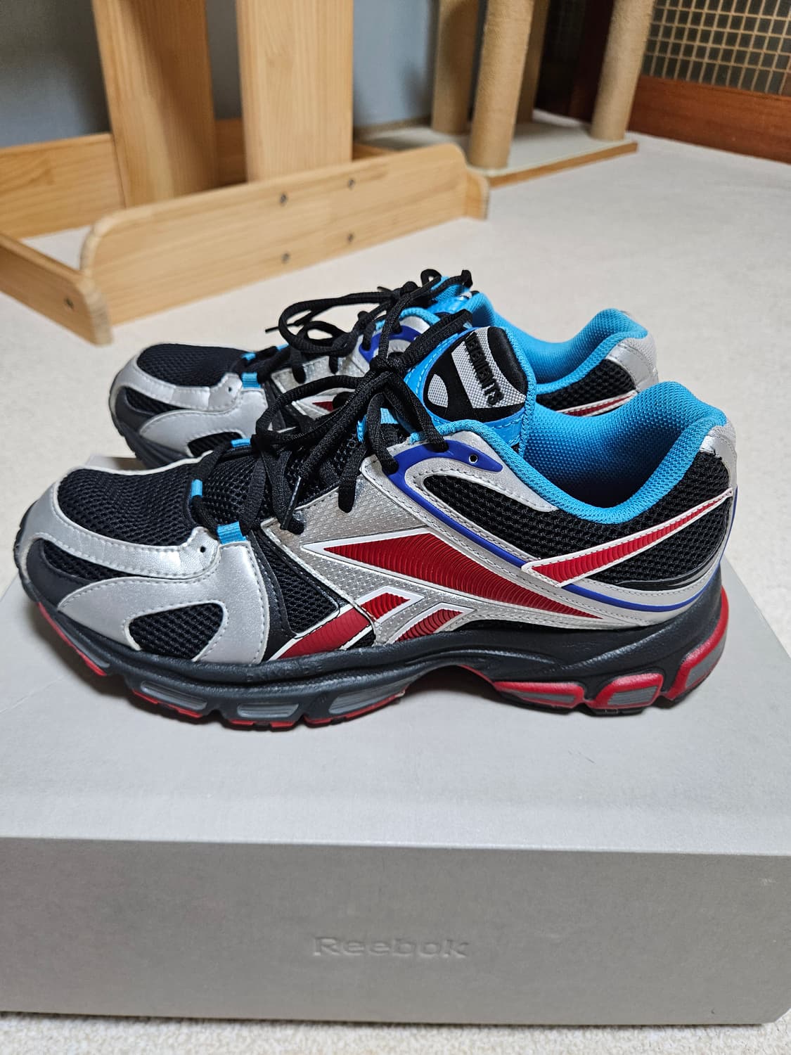 리복  베트멍 스파이크 러너 270 상품이미지1