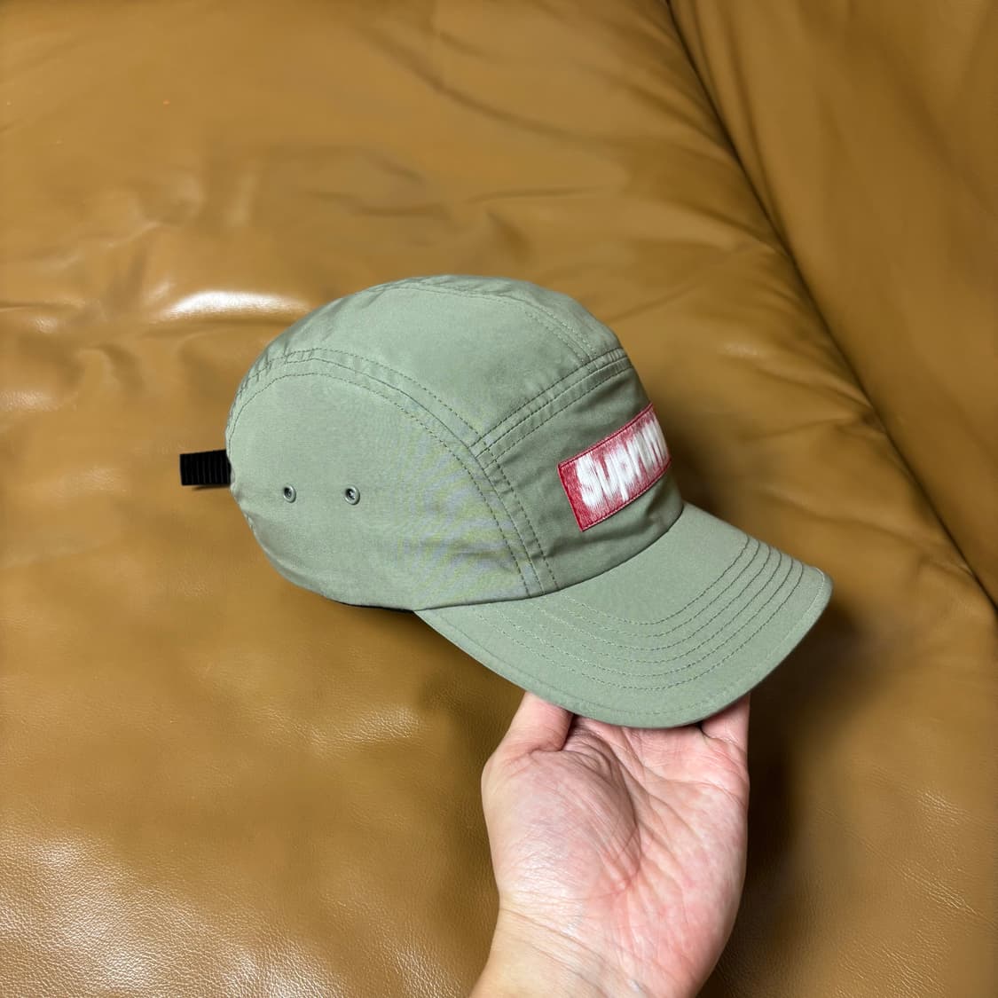 Supreme 슈프림 리버스 라벨 카키 캠프캡 모자 (Khaki) 상품이미지3