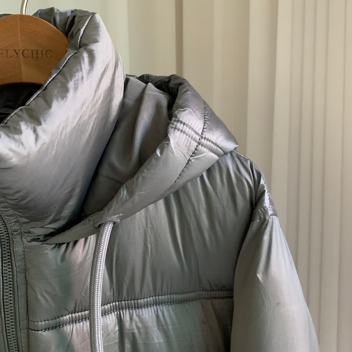 자라 ZARA 실버 그레이 패딩 후드 푸퍼 재킷 상품이미지3