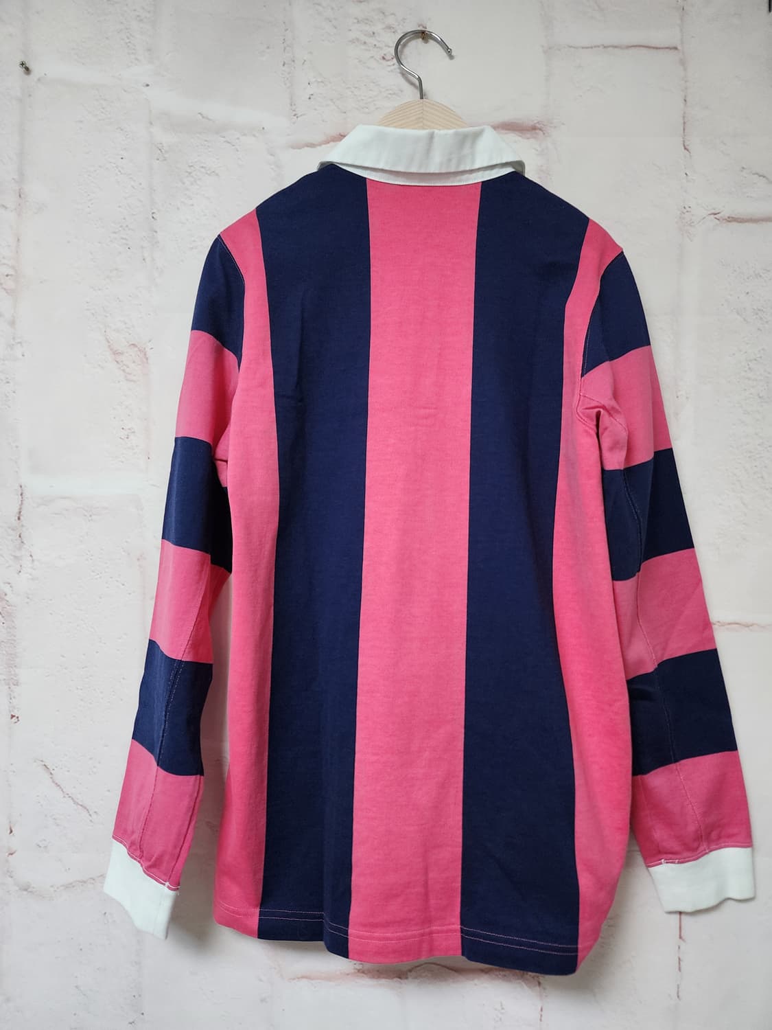 아디다스 핑크 스트라이프 럭비티 상품이미지4