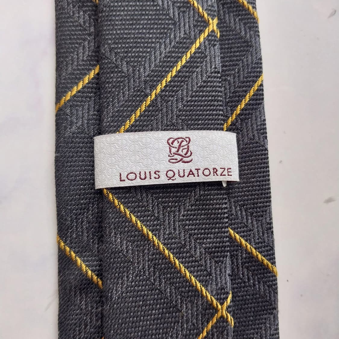 루이까또즈 실크 블랙 체크 넥타이 7.7cm A+등급 K2496 상품이미지9