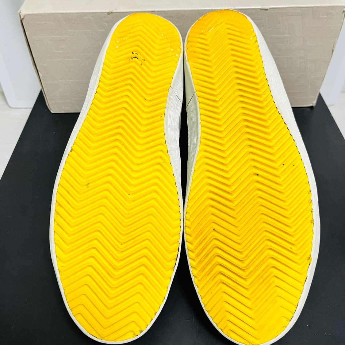  정품 42) 골든구스 누벅 화이트탭 스니커즈  270~275 상품이미지5