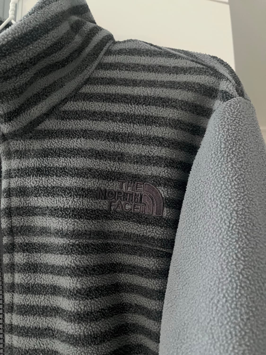 노스페이스 스트라이프 후리스 자켓 상품이미지2