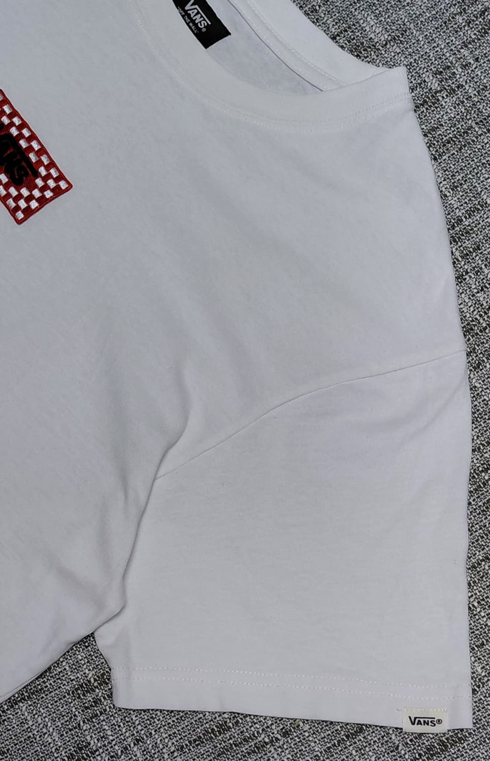[L] Vans 체커보드 레드 박스로고 자수 반팔 티셔츠 (화이트) 상품이미지3