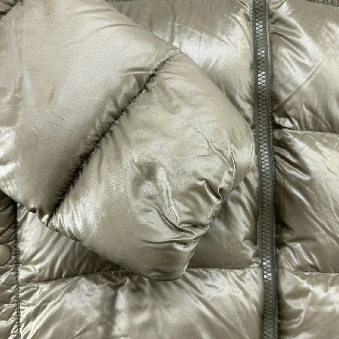 파타고니아 후디 패딩 골드 상품이미지6