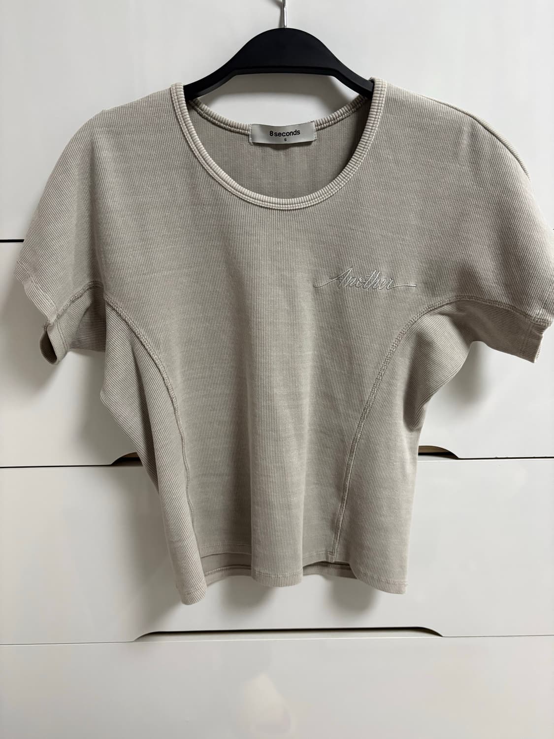 에잇세컨즈 반팔 상품이미지1