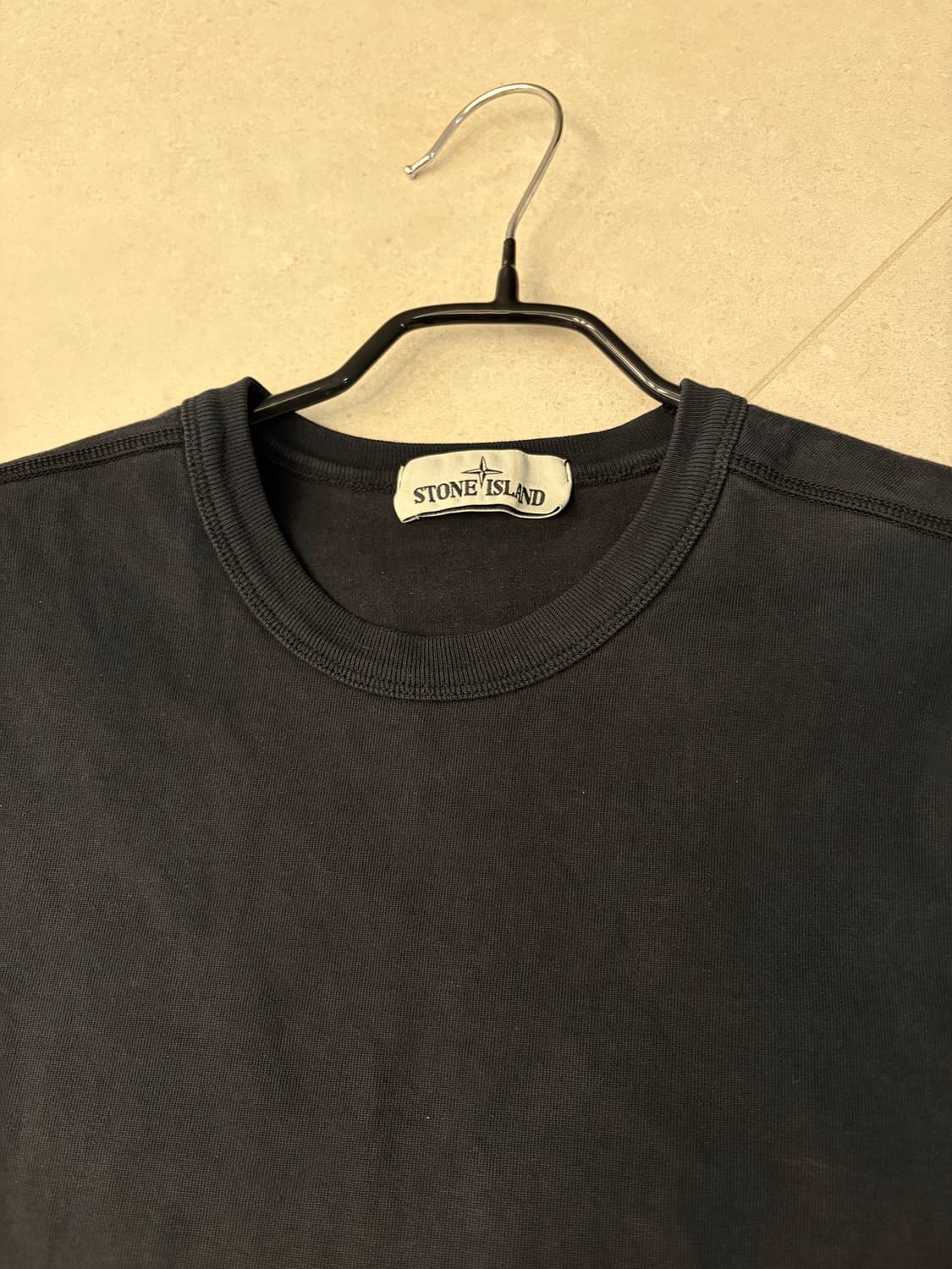 스톤아일랜드 블랙 롱슬리브 상품이미지2