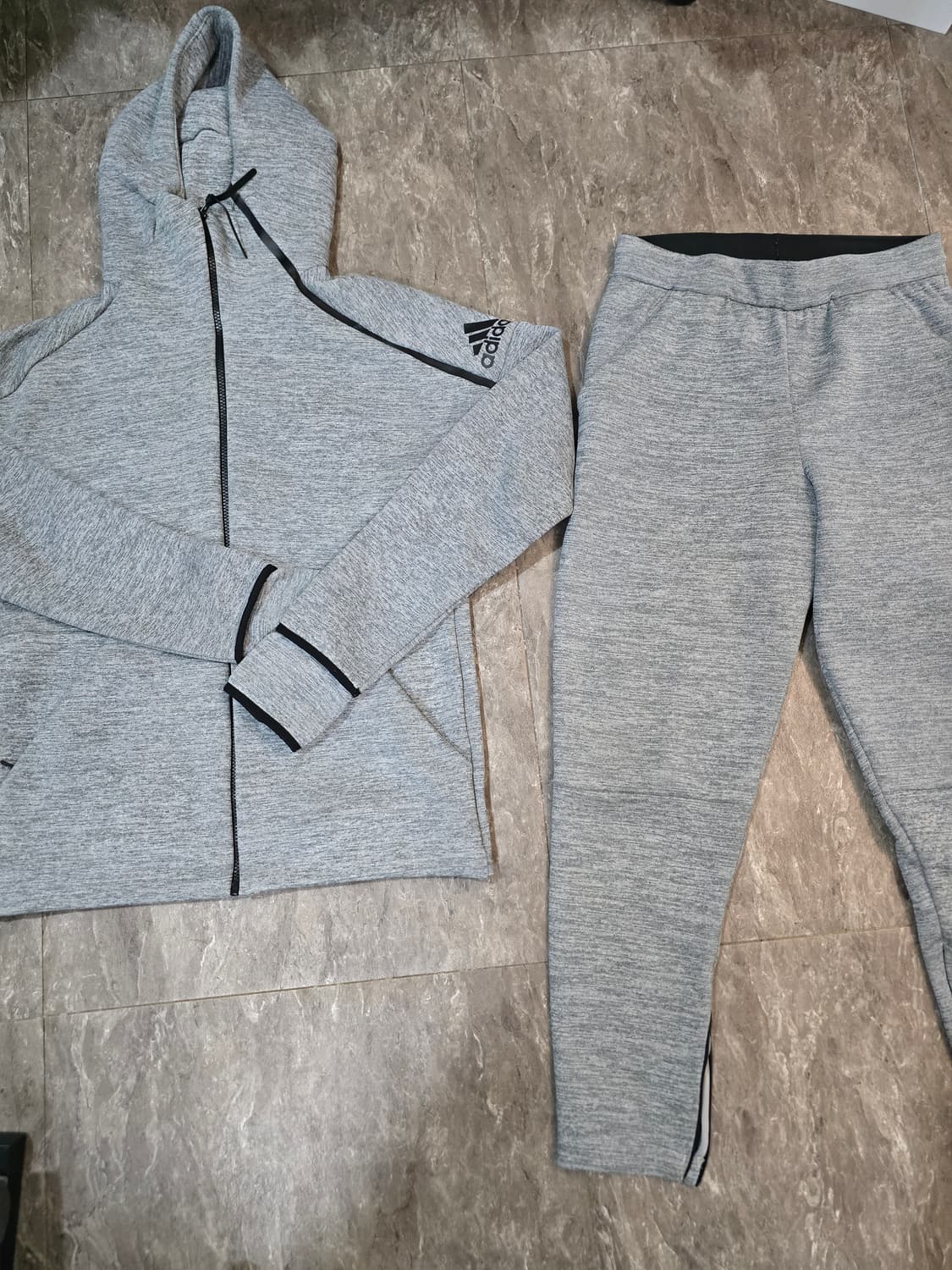 아디다스 Z.N.E. 후드 집업. 세트 상품이미지2