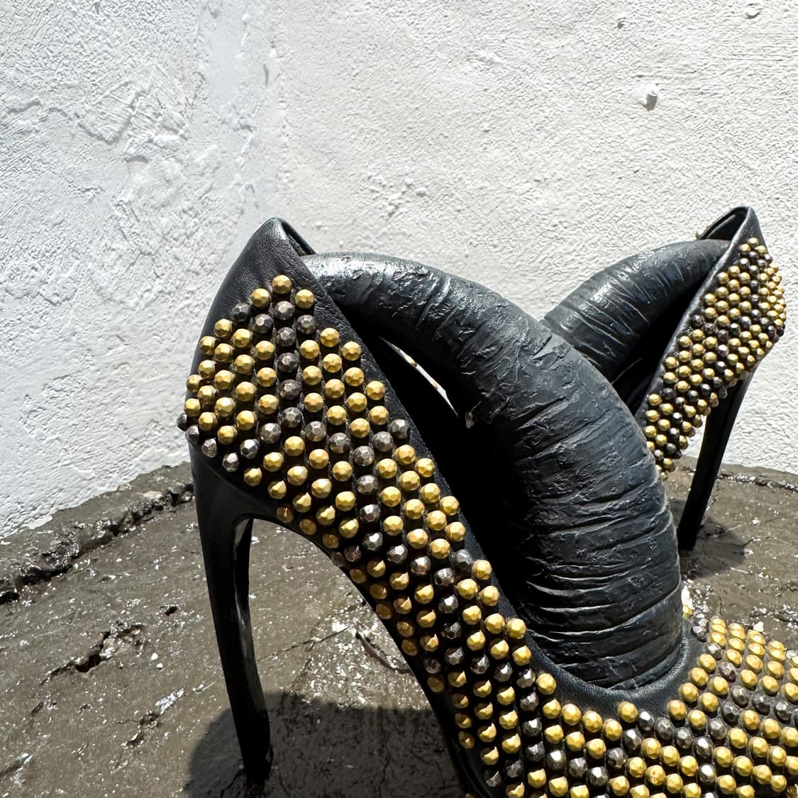 Alexander McQueen – Black Studded Leathe 상품이미지5