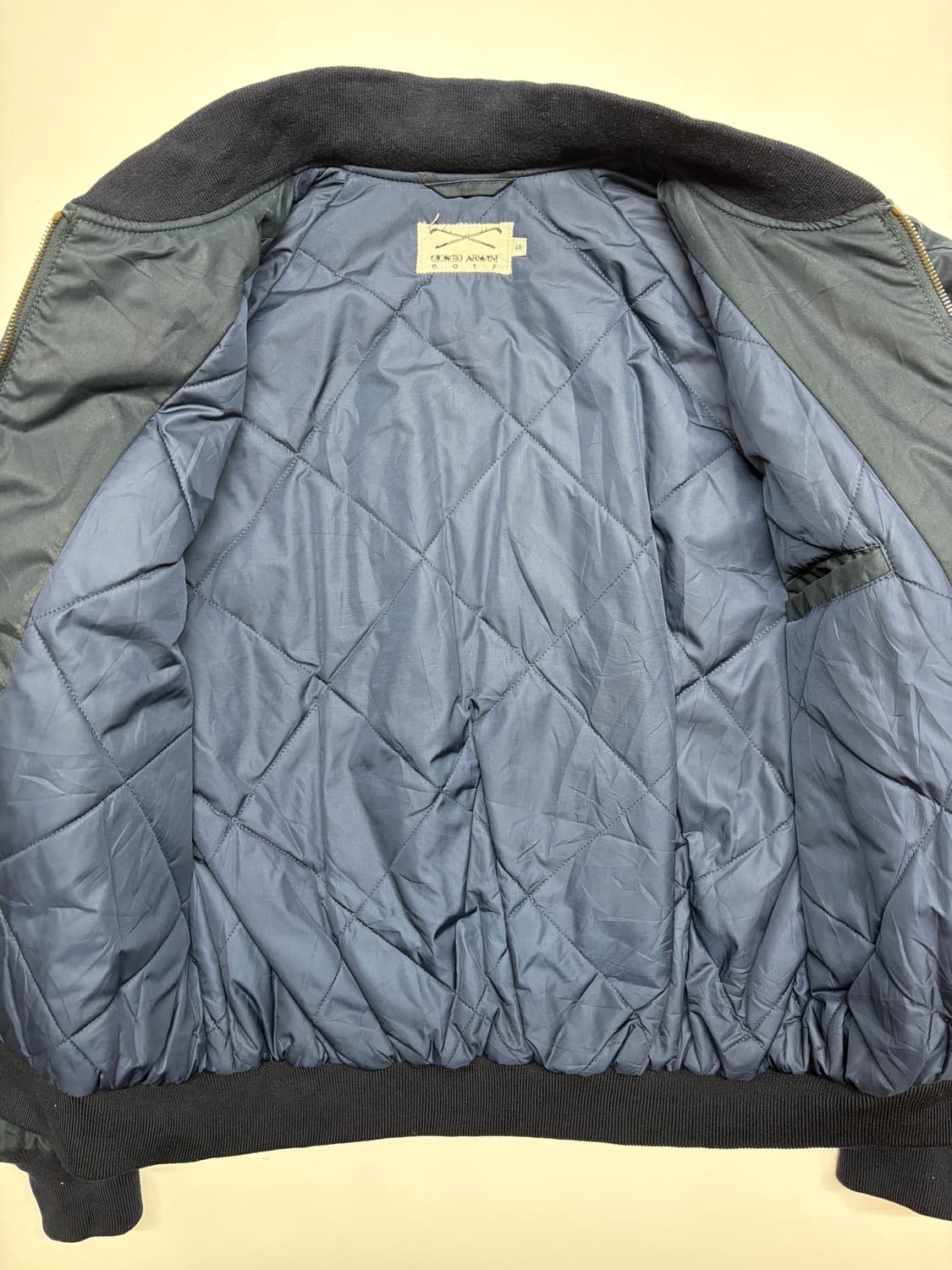 90's 조르지오 알마니 골프 퀄티드 봄버 자켓 상품이미지3