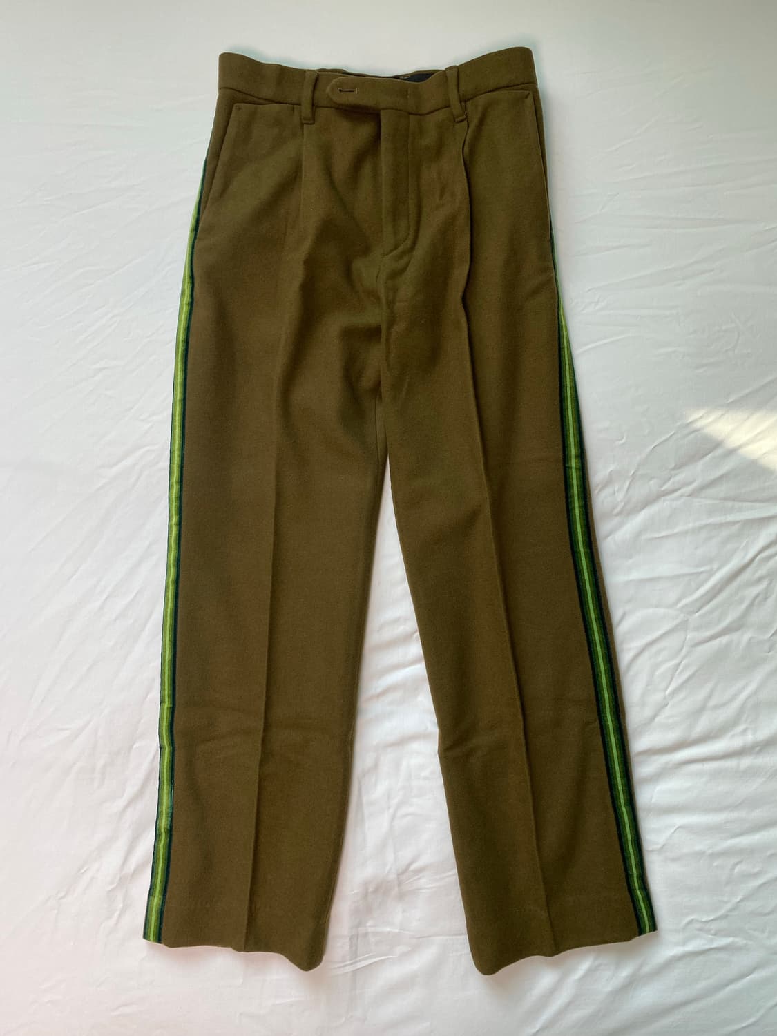 비욘드클로젯 컬렉션 팬츠 카키 상품이미지1