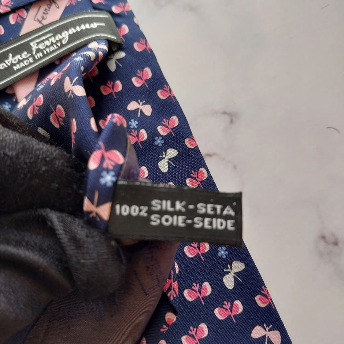 살바토레 페라가모 실크 나비 패턴 넥타이 8.9cm A+등급 K1328
 상품이미지10