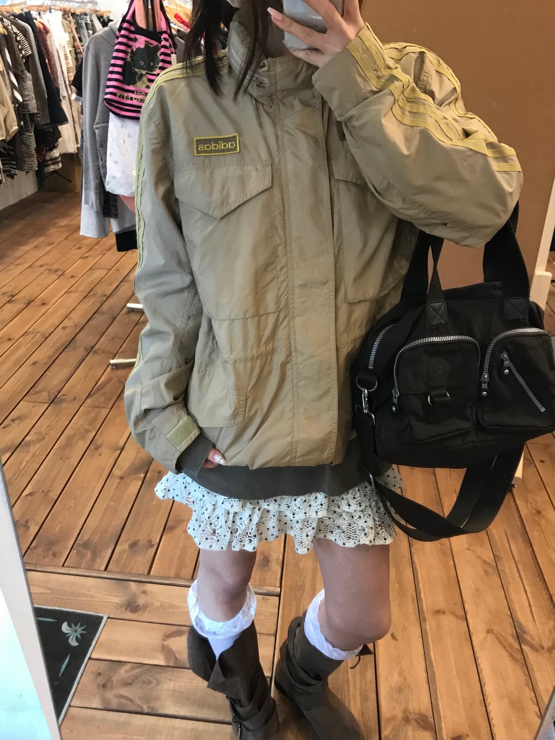 아디다스 베이지 바람막이 자켓  상품이미지4