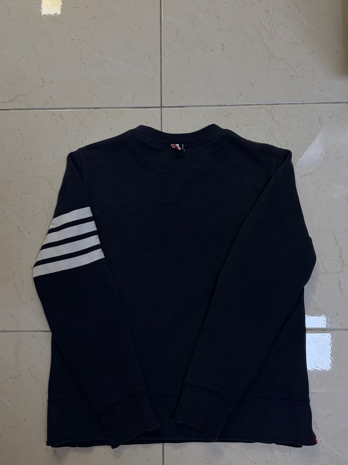 톰브라운 맨투맨 3 상품이미지2