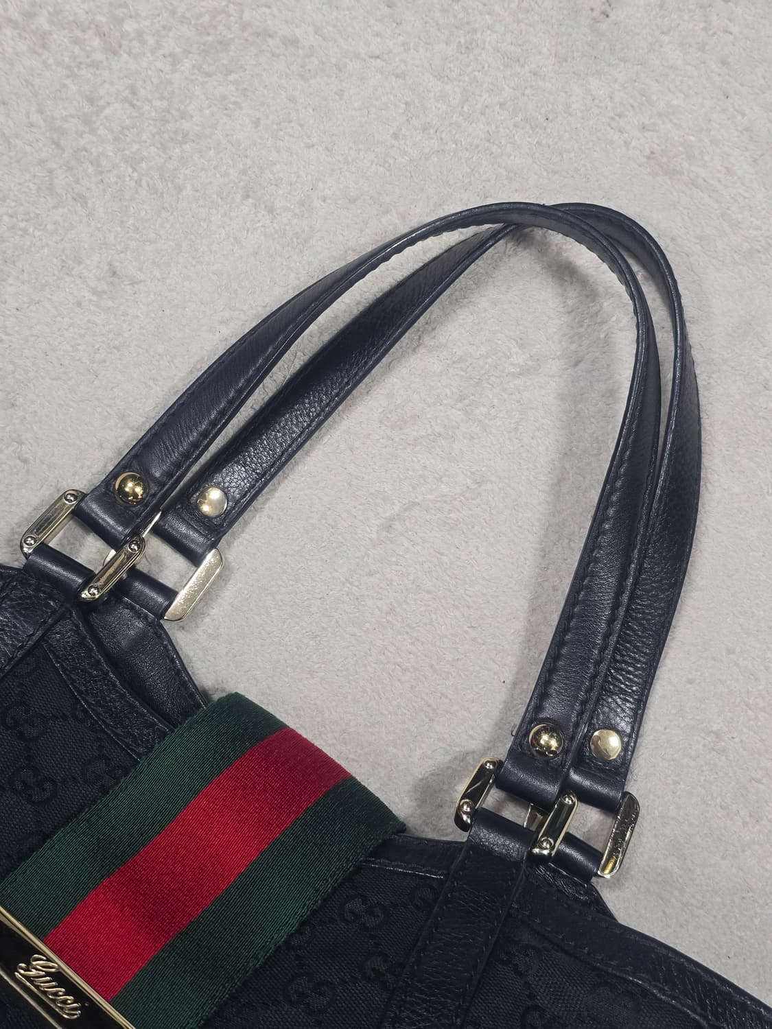 구찌 시그니처 GG 캔버스 쉐리 라인 토트백 상품이미지7