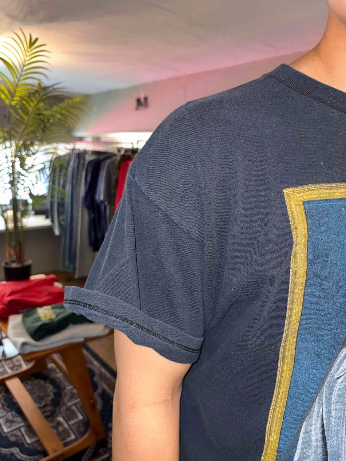 90‘s Seinfeld Cosmo Kramer print faded T 상품이미지8