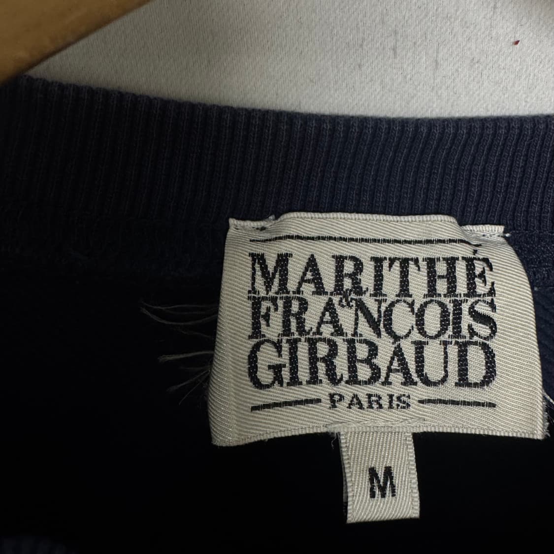 마리떼 프랑소와저버 로고 맨투맨 상품이미지3