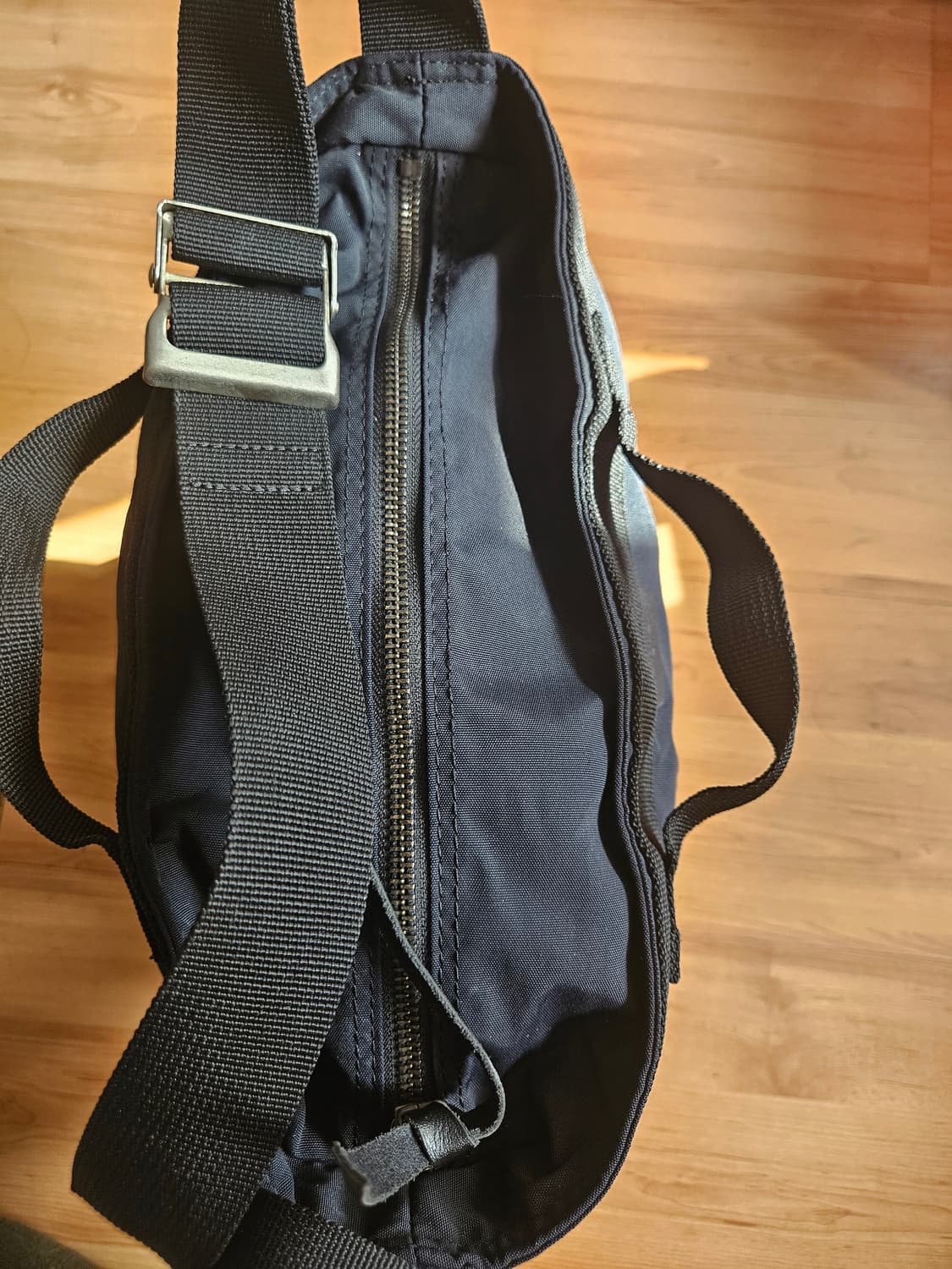 epigram 에피그램 블랙 토트백 겸 숄더백 크로스백 상품이미지4