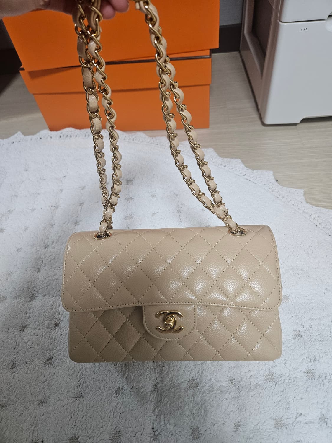샤넬 클래식 스몰 베이지 내장칩 상품이미지1