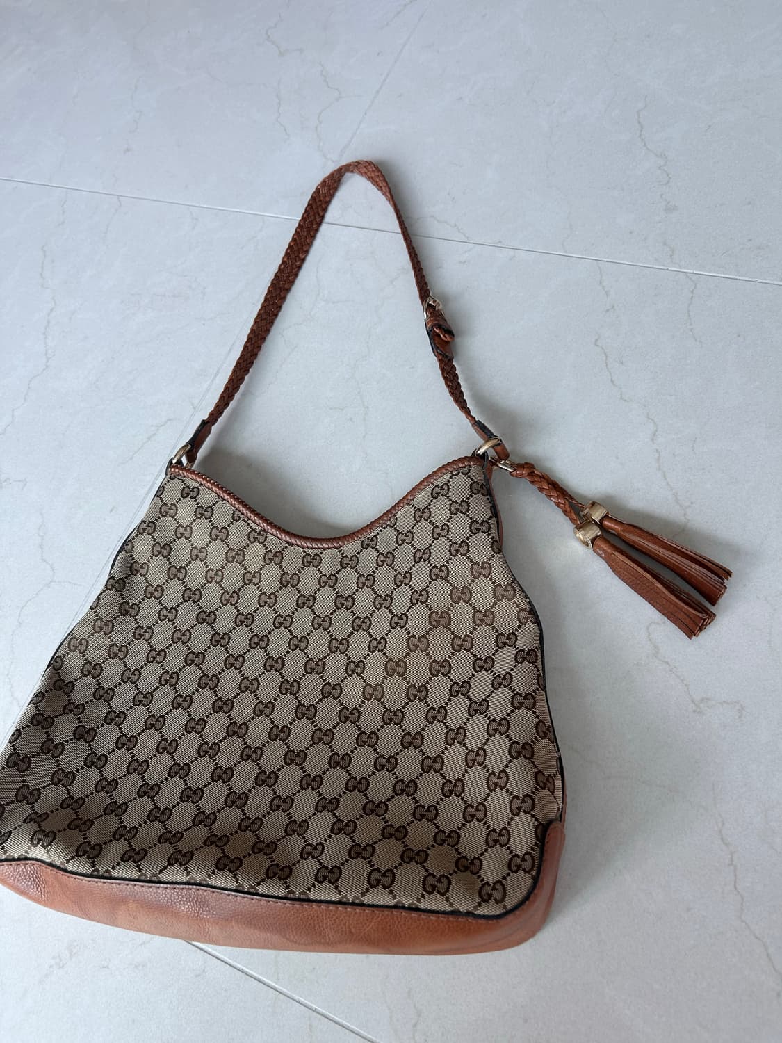 구찌 GG 로고 숄더백 빈티지 (희귀매물) 상품이미지4