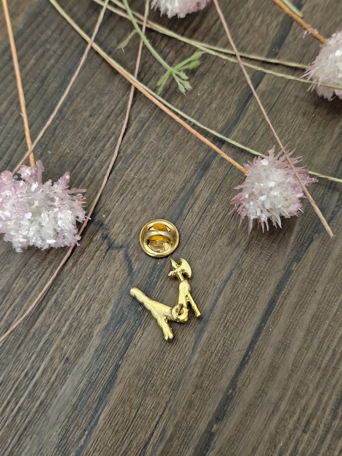 Vintage 도끼 든 팔 핀 브로치 상품이미지4