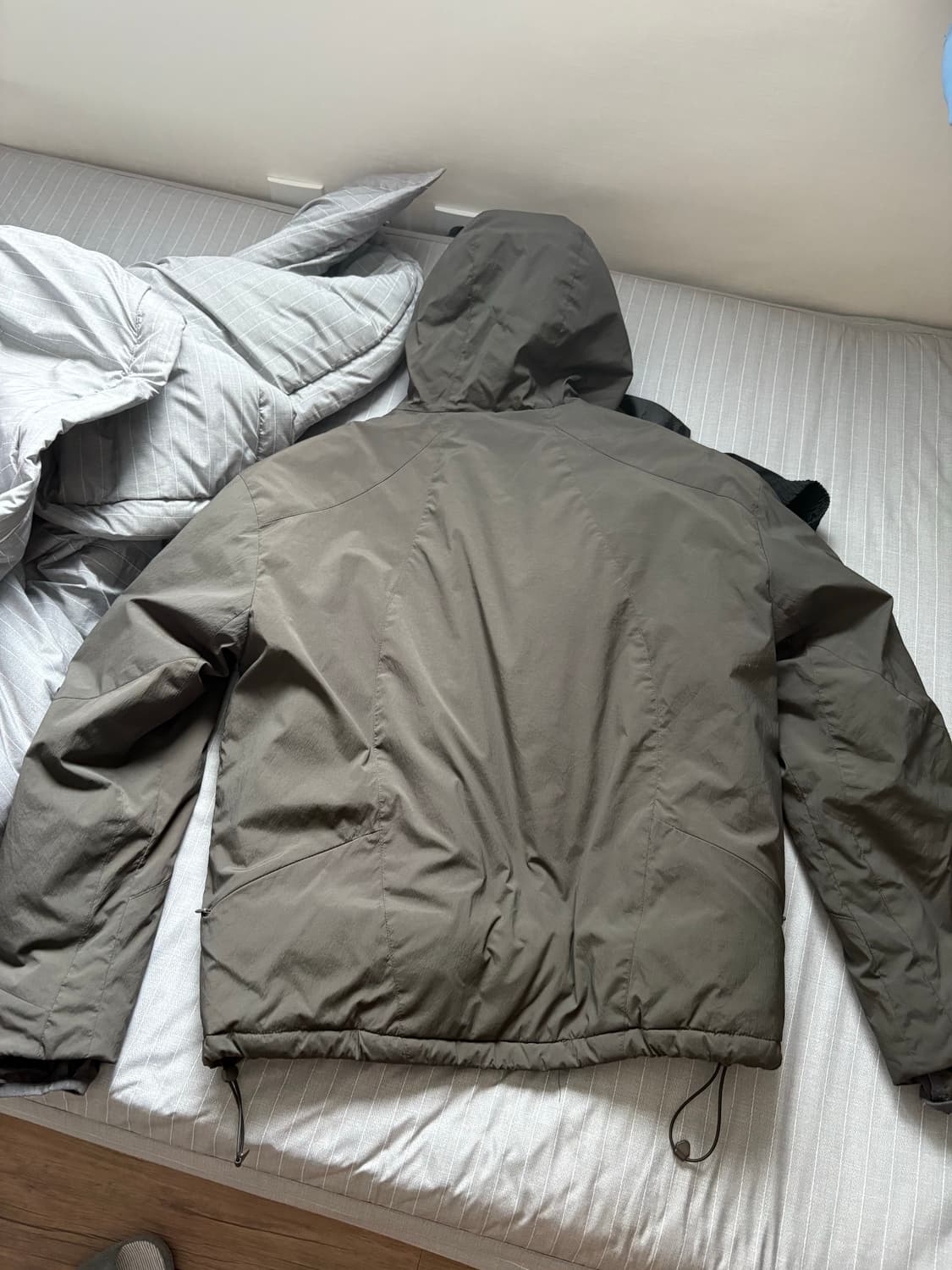 [2] 아르반 라이트 쉘 패디드 자켓(라패자) 브라운 상품이미지2