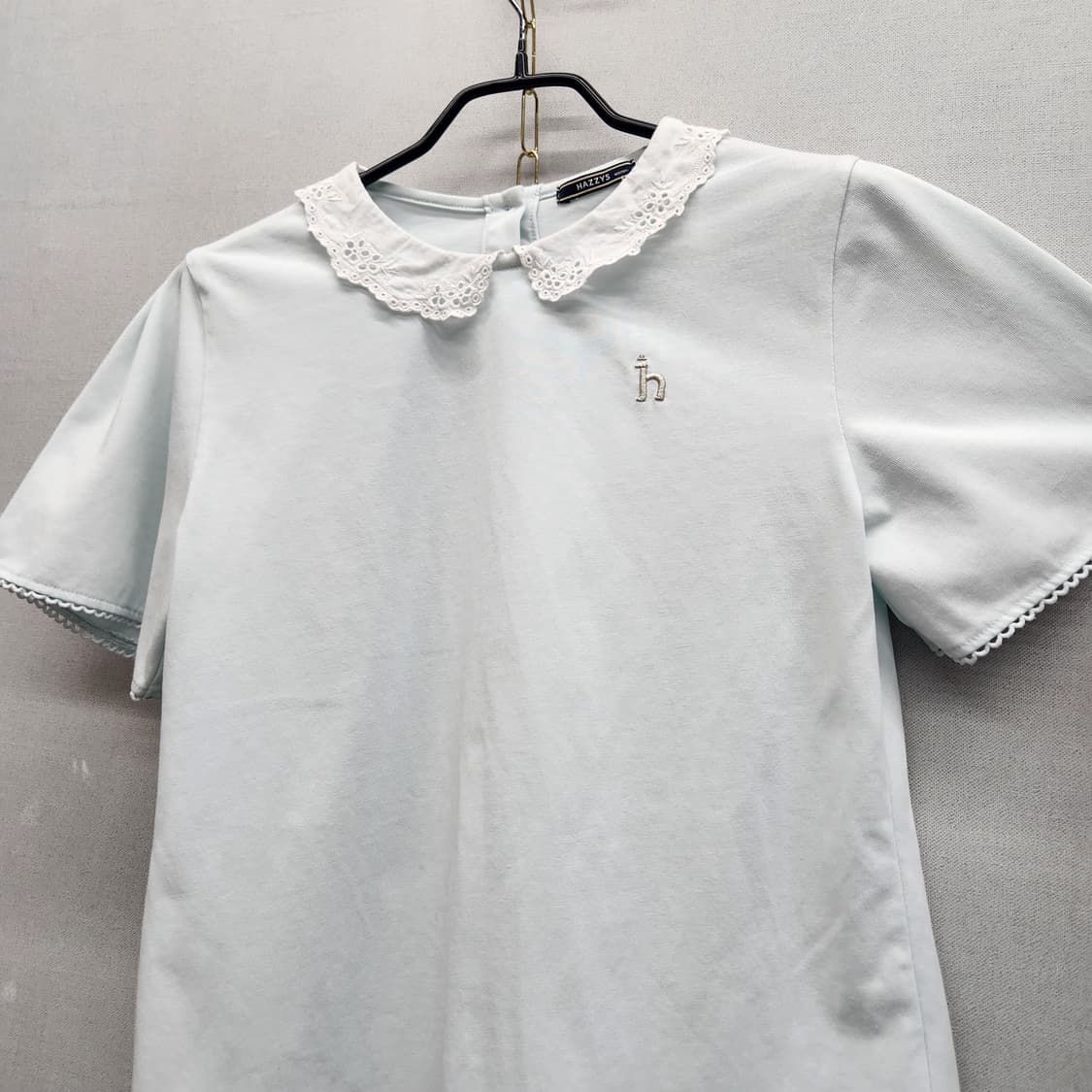 헤지스 로고 레이스 카라 반팔티 S 상품이미지3