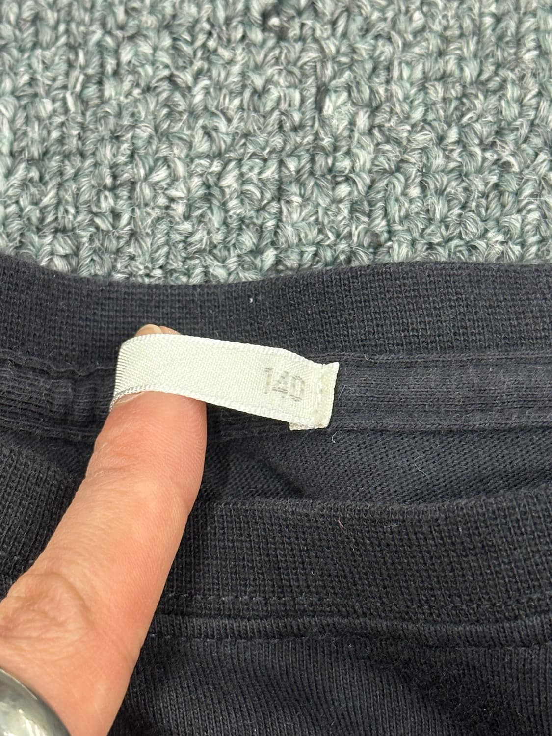 140)GU 롤링 스톤스 빈티지 여성 블랙 프린팅 반팔 상품이미지3