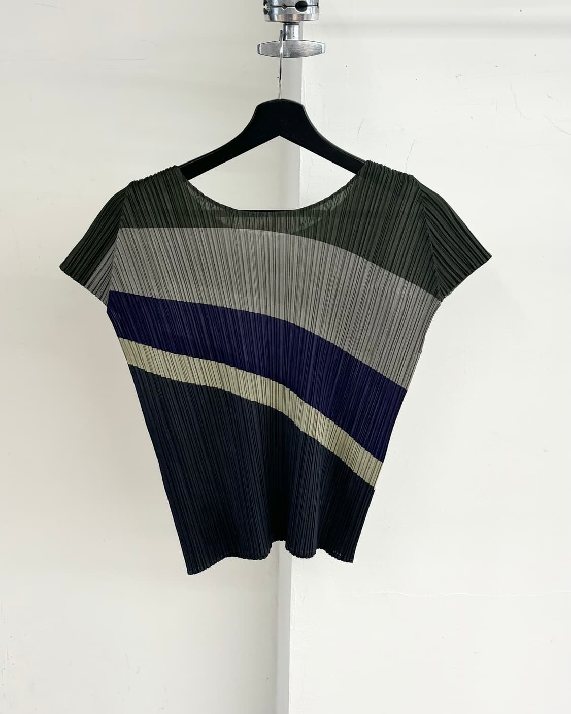 플리츠 플리즈 플리츠 배색 반팔 탑 상품이미지6