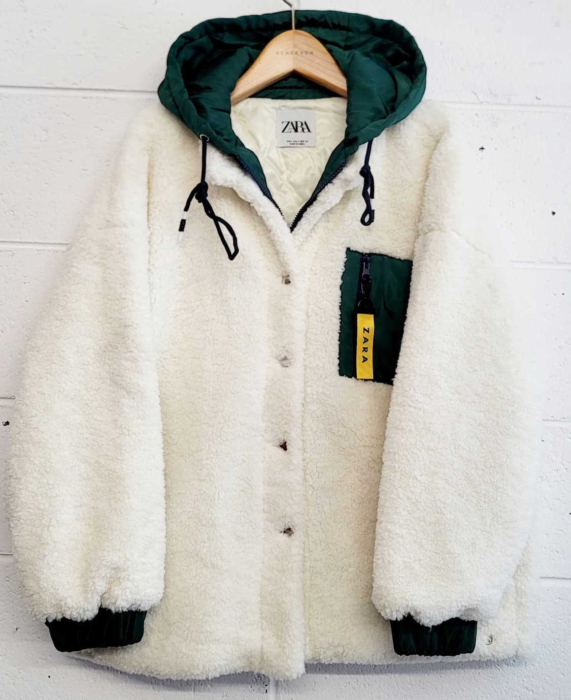자라(ZARA, 남여공용) 오버핏 후드 양털후리스자켓(안감누빔) 판매 상품이미지2