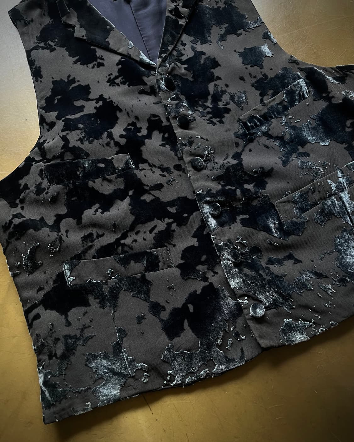 Paul Smith Archive 3D Brushed Silk Vest 상품이미지6