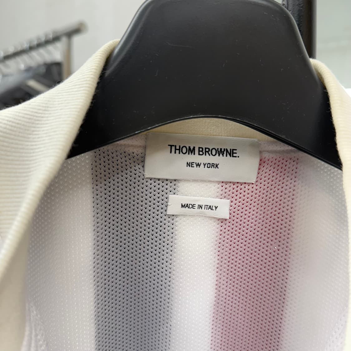 [2] 톰브라운 백 스트라이프 봄버 자켓 상품이미지3