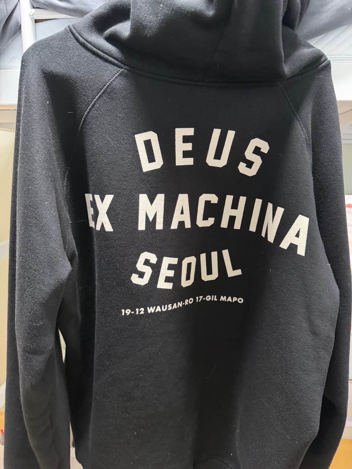 데우스 엑스 마키나 서울 어드레스 후드 블랙 상품이미지3